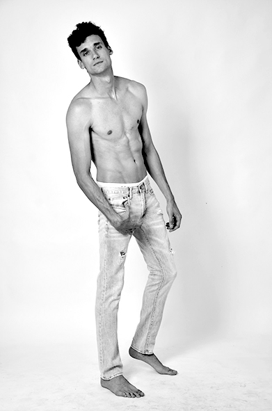 Leonardo 8 MaatModels https://www.maatmodels.com.ar/wp-content/uploads/2021/05/Portada-Mayo-FB-Maat.jpg