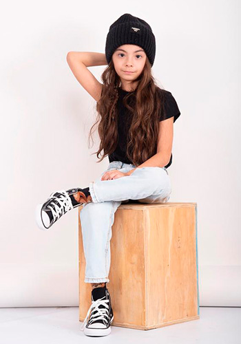 Nina 3 MaatModels https://www.maatmodels.com.ar/wp-content/uploads/2021/05/Portada-Mayo-FB-Maat.jpg