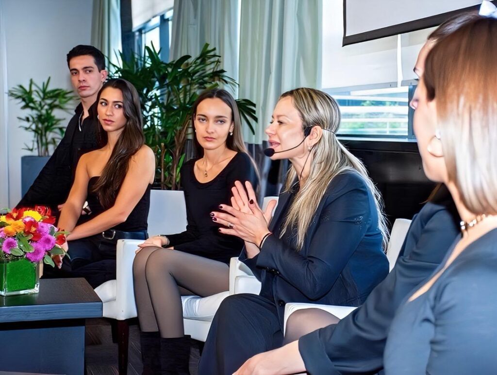 Maat Runway Tour 35 WhatsApp Image 2025 12 24 at 12.00.28 MaatModels https://www.maatmodels.com.ar/wp-content/uploads/2021/05/Portada-Mayo-FB-Maat.jpg